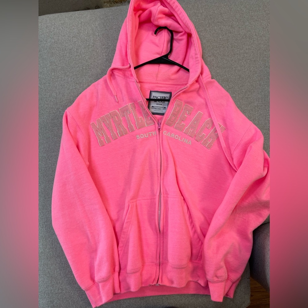Women’s pink jacket like new with pockets
